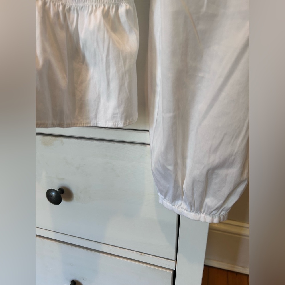 Ann Taylor women’s NWT large white smocked long sleeve blouse - Picture 5 of 9